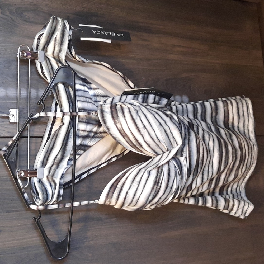 NWT Black& white tie-dye striped  swimsuit